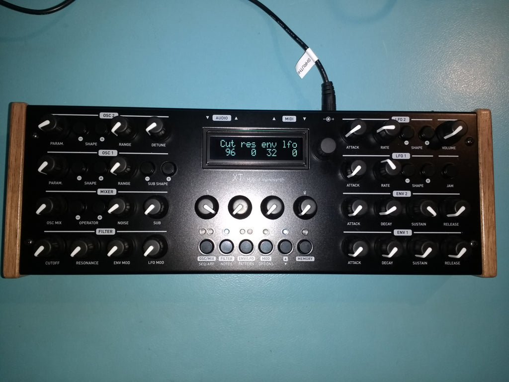 Shruthi XT synthesiser Metal case