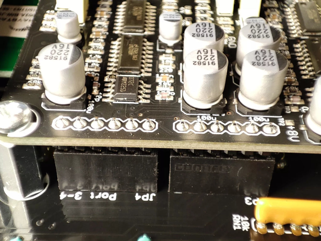 Ambika Synthesizer – 6x SMR4 multimode LP BP HP Voices